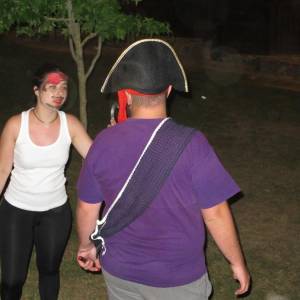 Velada pirata en el campamento